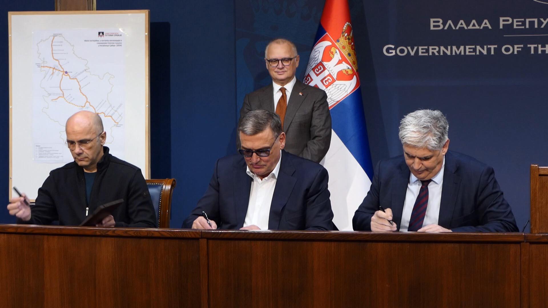 13.03.24. Signing of the contract for the construction of "green stations"