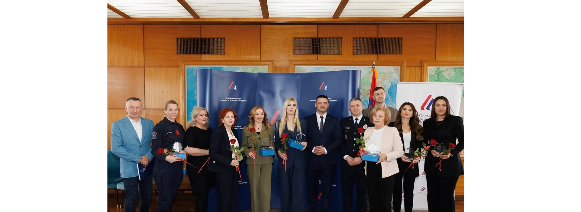 НИКОЛИНИ АРБУТИНИ ПРИЗНАЊЕ ЗА РАД У ОБЛАСТИ БЕЗБЕДНОСTИ САОБРАЋАЈА